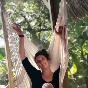 Meet your Posher, Laura